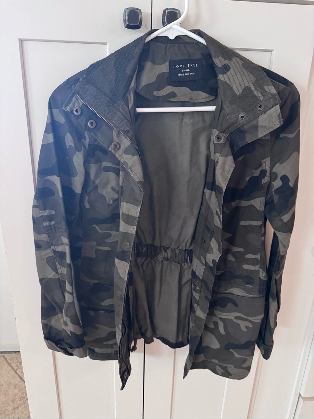 Love Tree Green Camouflage Utility Jacket